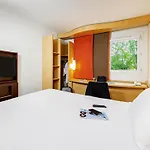 Ibis Centre Filature 3*
