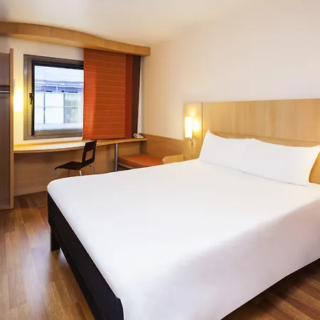 Ibis Centre Filature Otel 3*