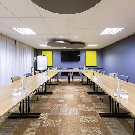 Ibis Centre Filature Hotel 3*