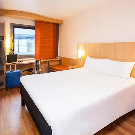 Ibis Centre Filature Otel 3*