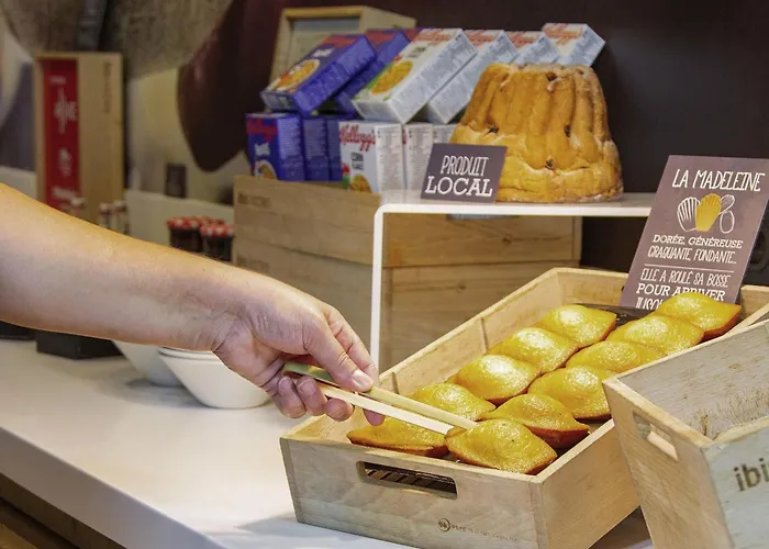 Ibis Centre Filature Hotel 3*